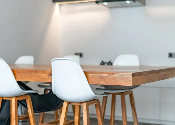 Loft Carolyn 2 - Charming 1-bdr Luxury Loft In Great Location ! *