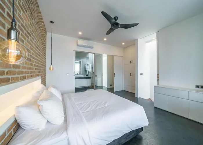 Loft Carolyn 2 - Charming 1-bdr Luxury Loft In Great Location !